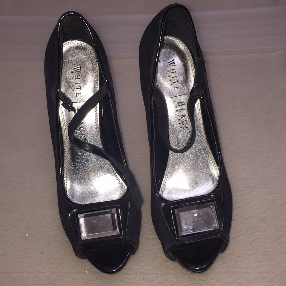 White House Black Market heels size 7.5